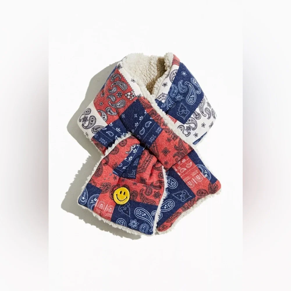 New🌟Paisley Smile Pull-Through Scarf